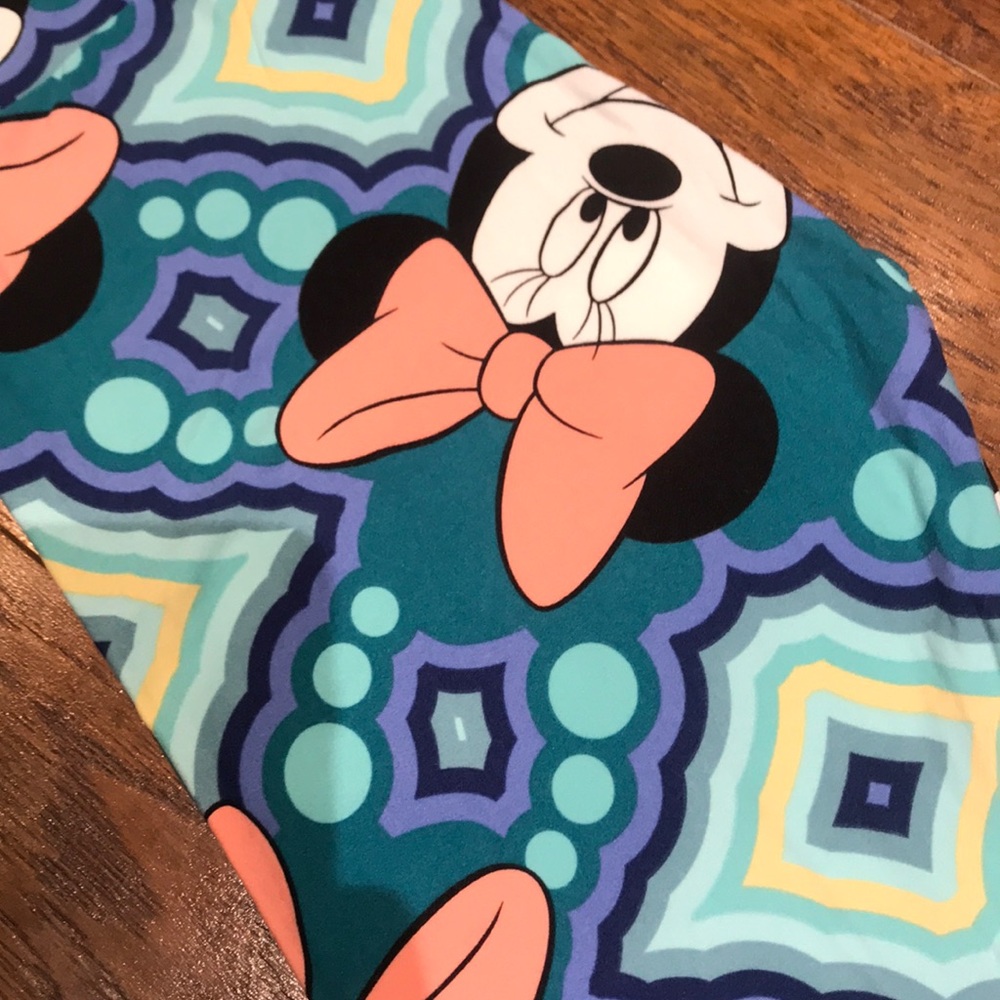 NEW LuLaRoe One Size Disney Legging